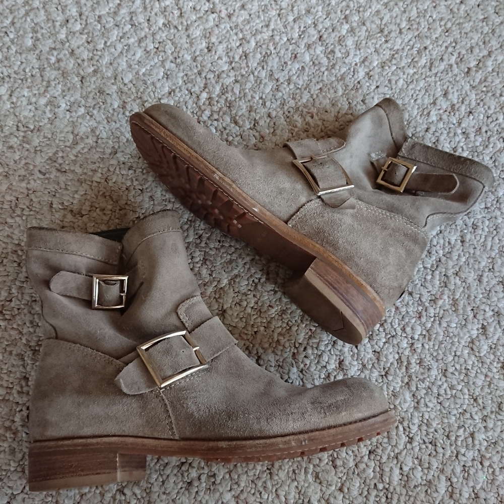 Jimmy Choo suede leather moto boots in a sandy tan with buckles size 8